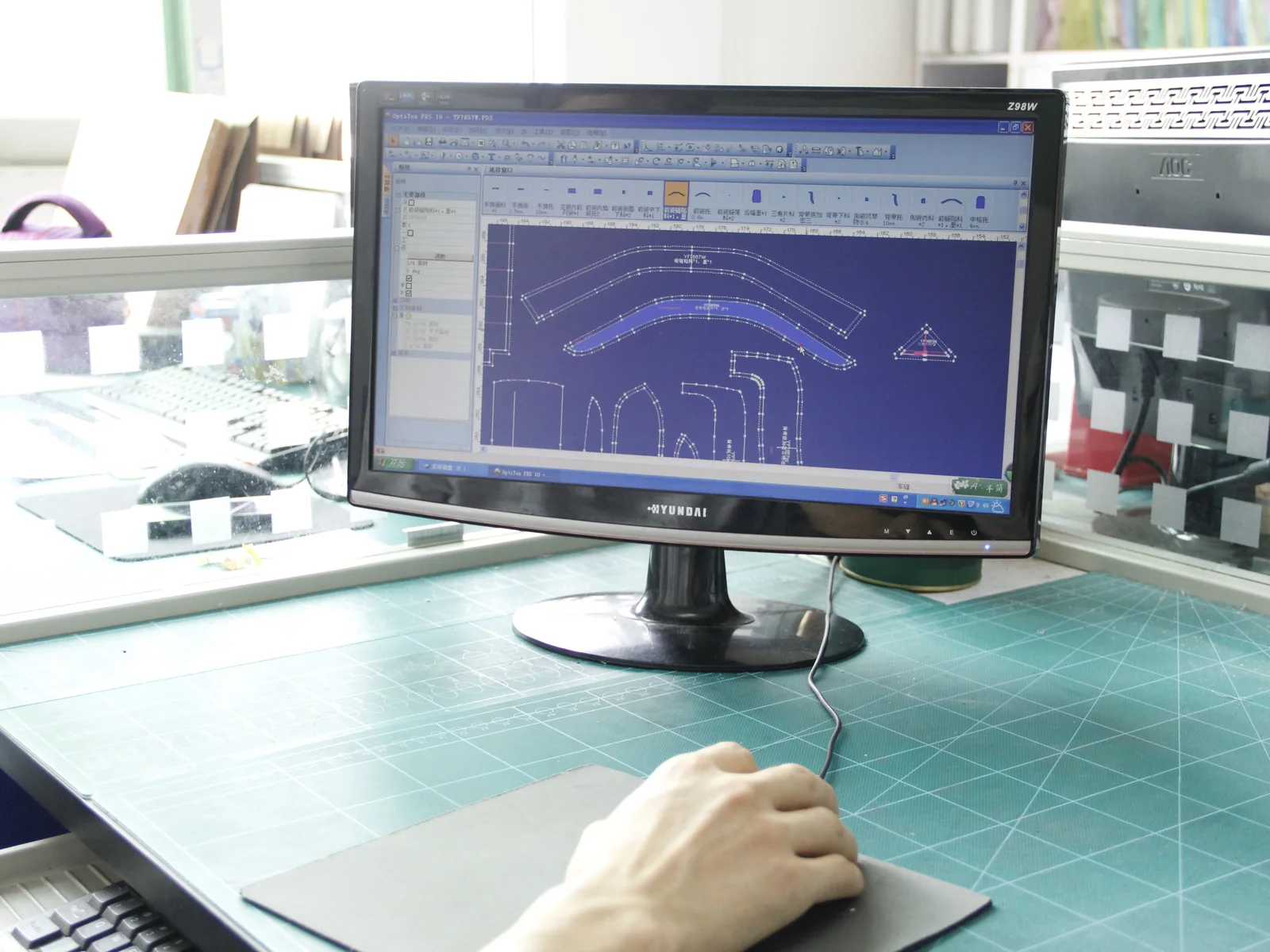 Weierken designer developing bag patterns and construction details