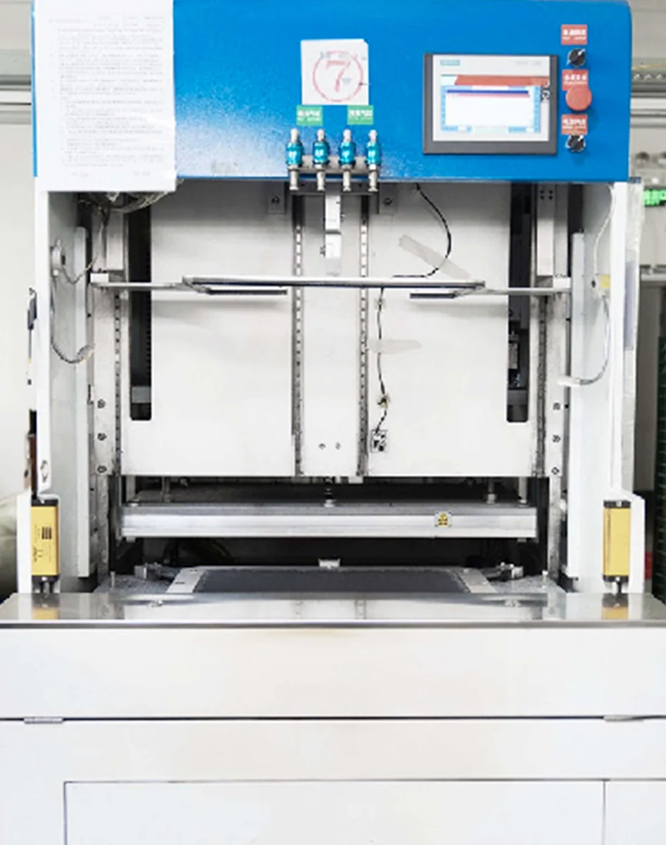 Weierken outdoor bag equipment: Automatic Edge Folding